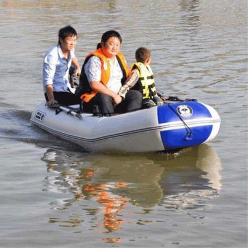华南热作学院超好玩的多人漂流船